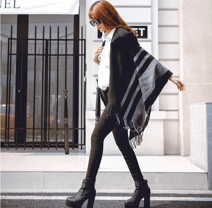 Women Cloak Hooded Sweaters Knit Batwing Top Poncho With Hood Cape Coat Tassel Sweater Outwear Leasure Style Clothes