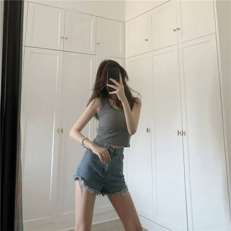 Black Knitted Round Neck Women T-shirt Sexy Sleeveless Camisole Crop Top Woman Tight Stretch Tank Top Ladies Tee Top Streetwear