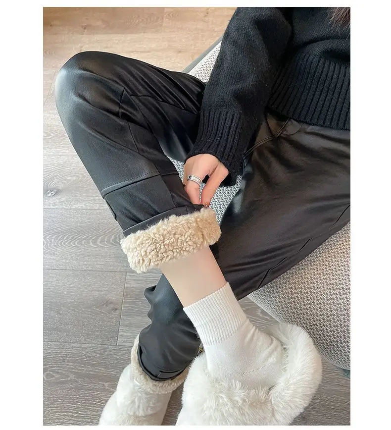2026 Winter New Women Splicing Thickened Straight High Waisted Slimming Lamb Hair Leather Pants Korean Fashion