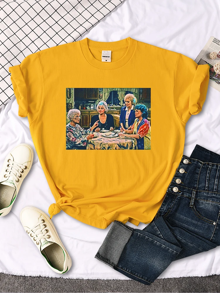 Short Sleeve T Shirt The Golden Girls Dinner Printing Woman T-Shirts Harajuku Vintage Women Tshirt O-neck Hip Hop Women's Shirts