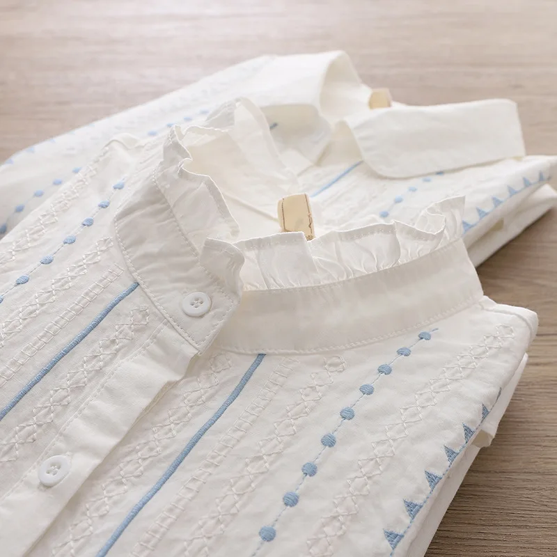 Autumn New Women Embroidery Cotton White Shirt Full Sleeve Turn Down Collar Ruched Casual Blouse Spring Office Lady Work Wear