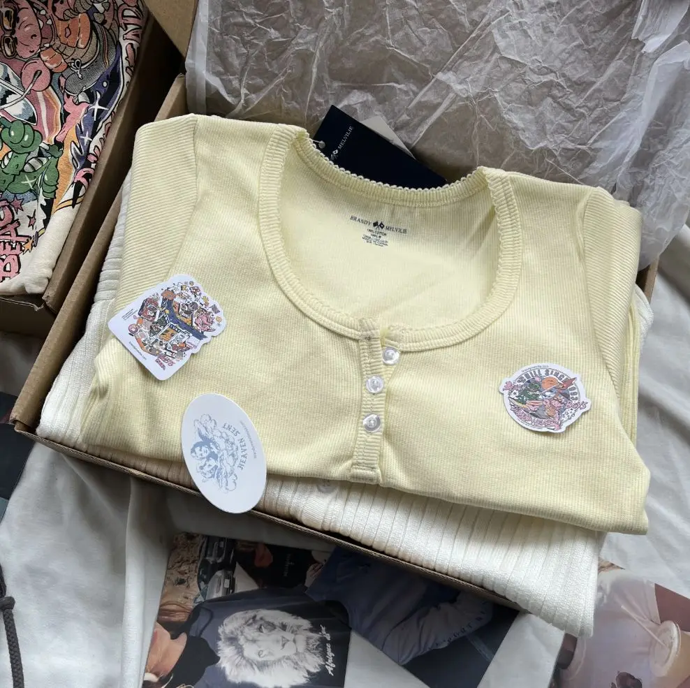 Three Buttons Creamy Yellow Cute T-Shirts Women 2023 Summer O-Neck Soft Cotton Short Sleeve Slim Tees Y2k Sweet Girl Crop Tops