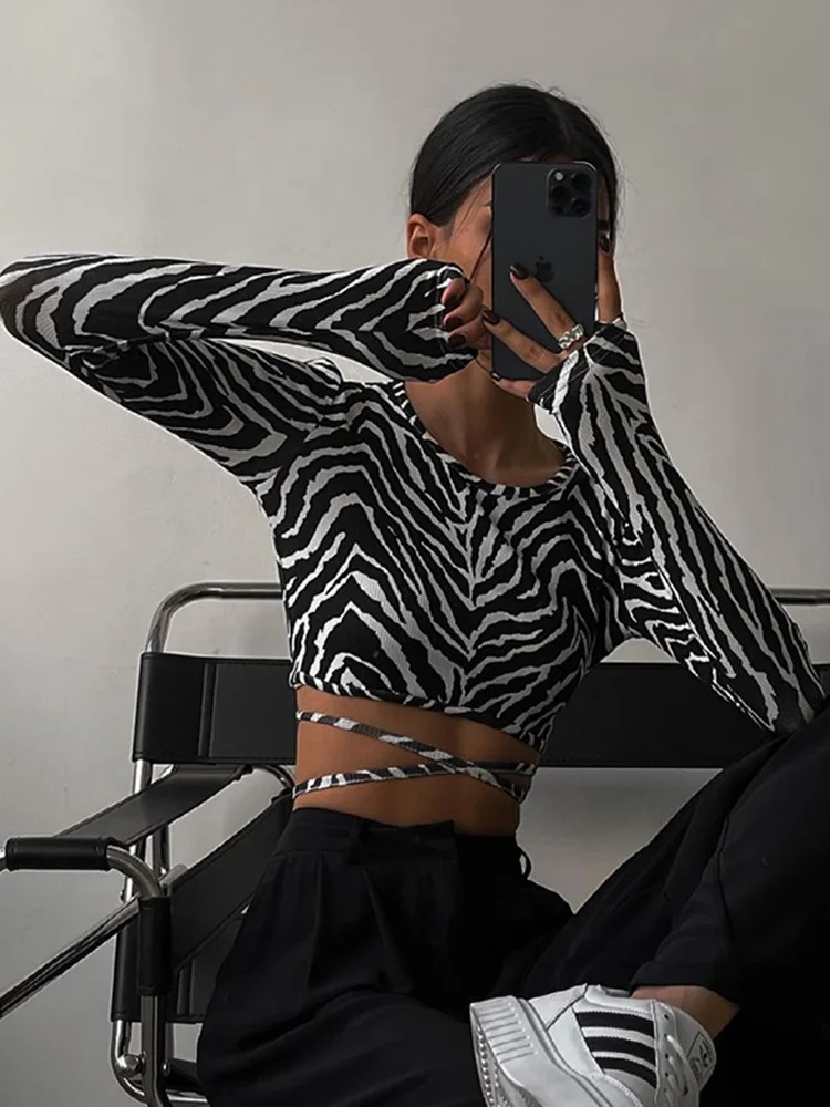 Sexy Backless Lace ups Pullover Tees Women Autumn Black O-neck Slim Longsleeve Short T-Shirt