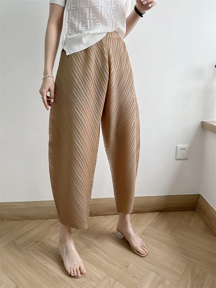 Miyake Pleated Pants Women's 2023 New Banana Pants Fashion All-Match Pleated Pants Casual Loose Wide-Leg Pants Streetwear Women