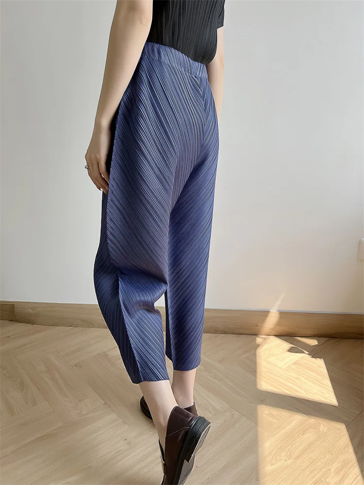 Miyake Pleated Pants Women's 2023 New Banana Pants Fashion All-Match Pleated Pants Casual Loose Wide-Leg Pants Streetwear Women