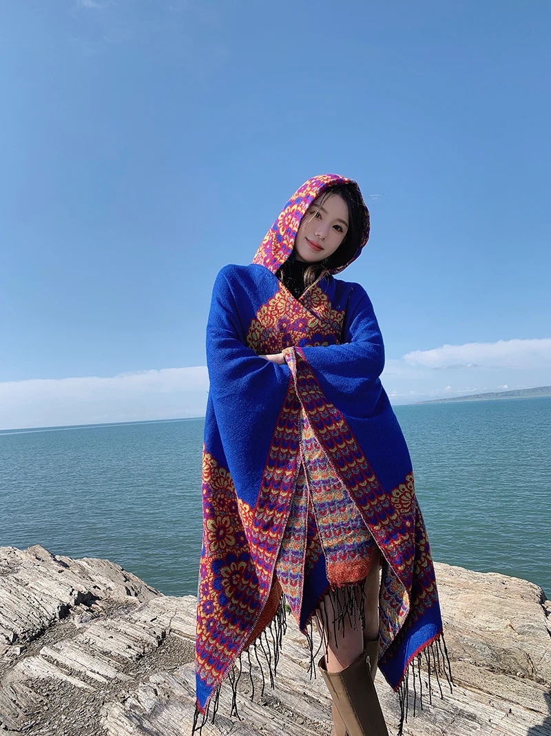 GypsyLady Boho Floral Knitted Cloaks Capes Hoodies Vintage Thick Warm Auturm Winter Women Ethnic Tassels Cloak Poncho Outwear