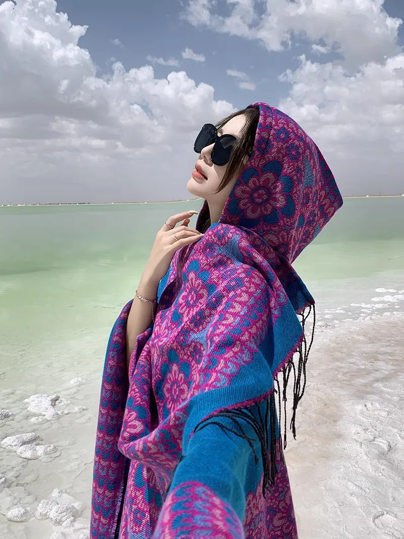 GypsyLady Boho Floral Knitted Cloaks Capes Hoodies Vintage Thick Warm Auturm Winter Women Ethnic Tassels Cloak Poncho Outwear