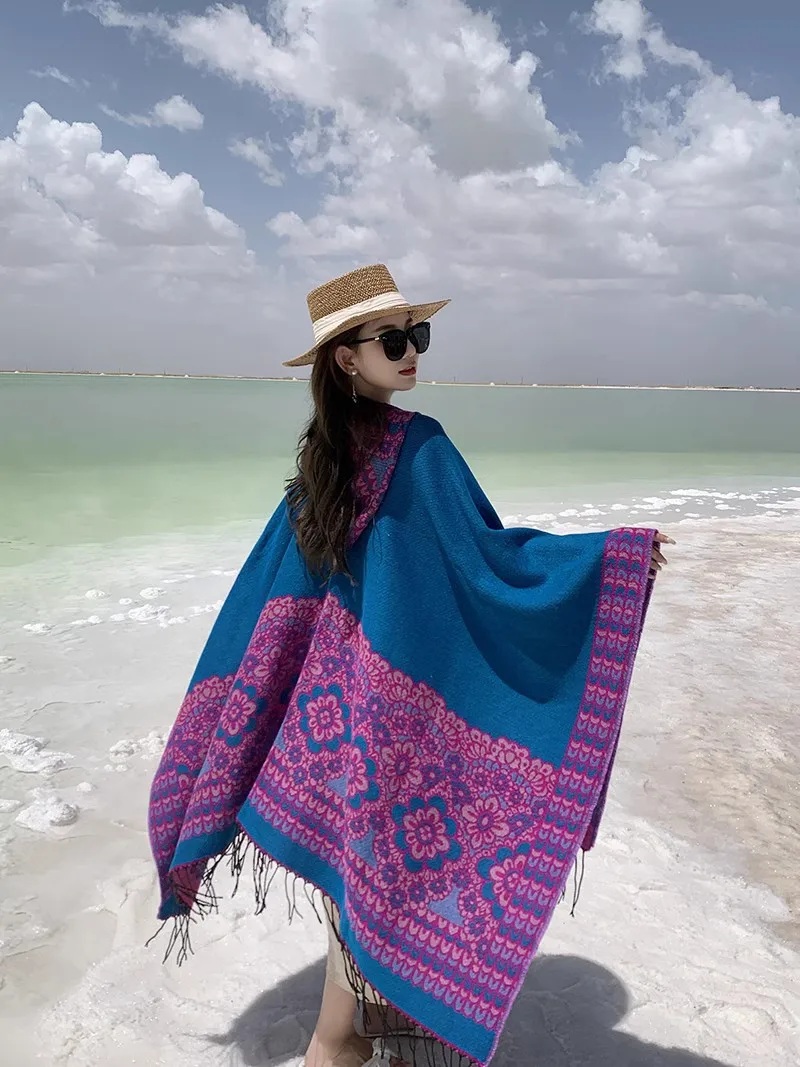 GypsyLady Boho Floral Knitted Cloaks Capes Hoodies Vintage Thick Warm Auturm Winter Women Ethnic Tassels Cloak Poncho Outwear