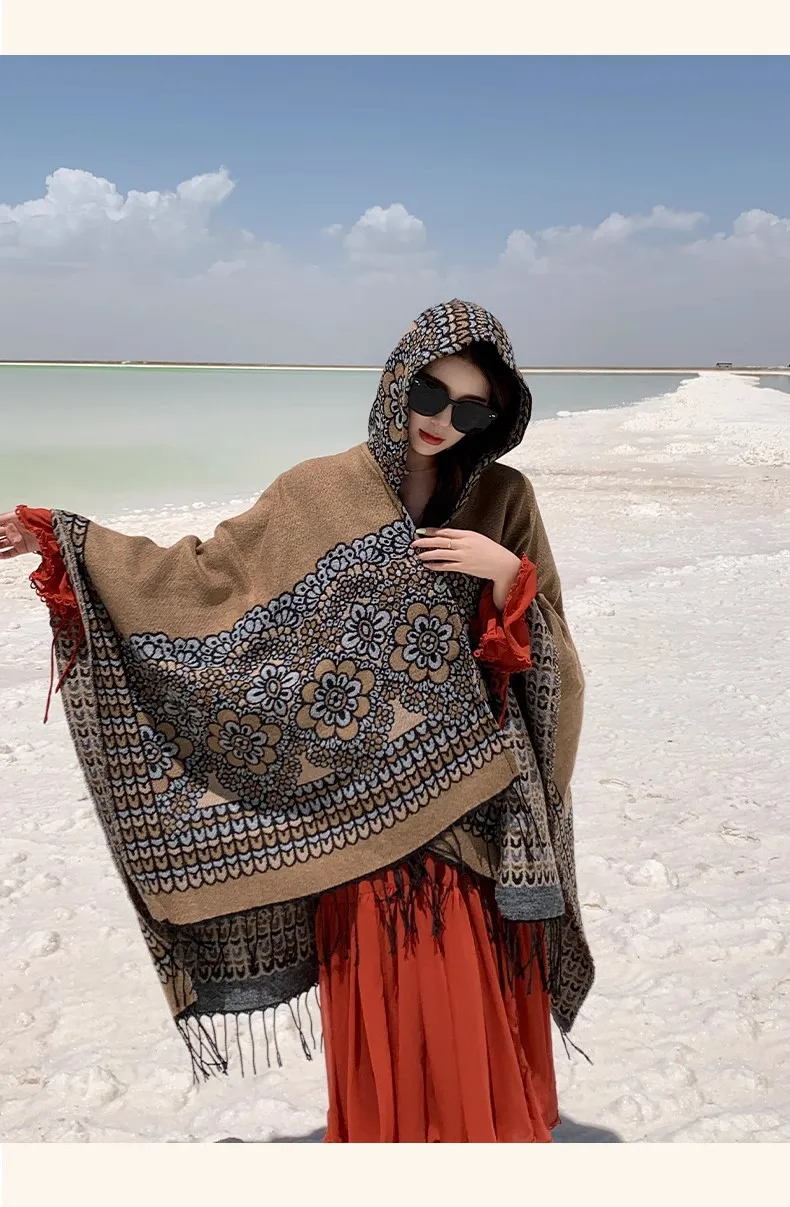 GypsyLady Boho Floral Knitted Cloaks Capes Hoodies Vintage Thick Warm Auturm Winter Women Ethnic Tassels Cloak Poncho Outwear