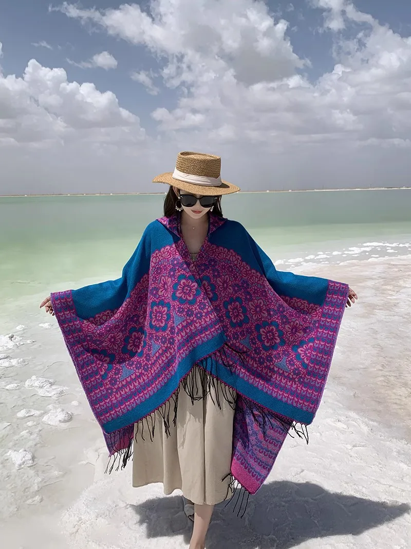 GypsyLady Boho Floral Knitted Cloaks Capes Hoodies Vintage Thick Warm Auturm Winter Women Ethnic Tassels Cloak Poncho Outwear