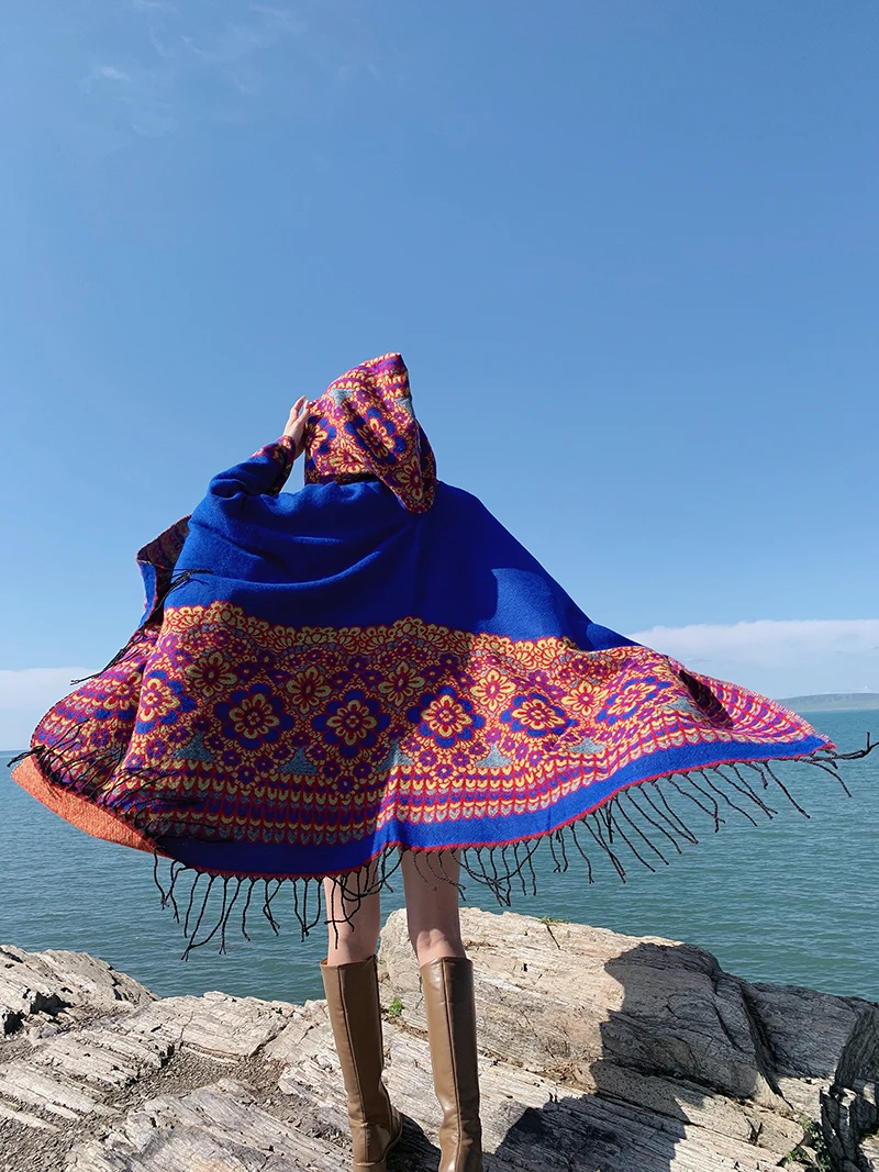 GypsyLady Boho Floral Knitted Cloaks Capes Hoodies Vintage Thick Warm Auturm Winter Women Ethnic Tassels Cloak Poncho Outwear