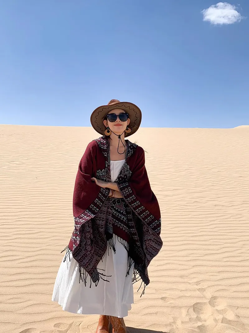 GypsyLady Boho Floral Knitted Cloaks Capes Hoodies Vintage Thick Warm Auturm Winter Women Ethnic Tassels Cloak Poncho Outwear