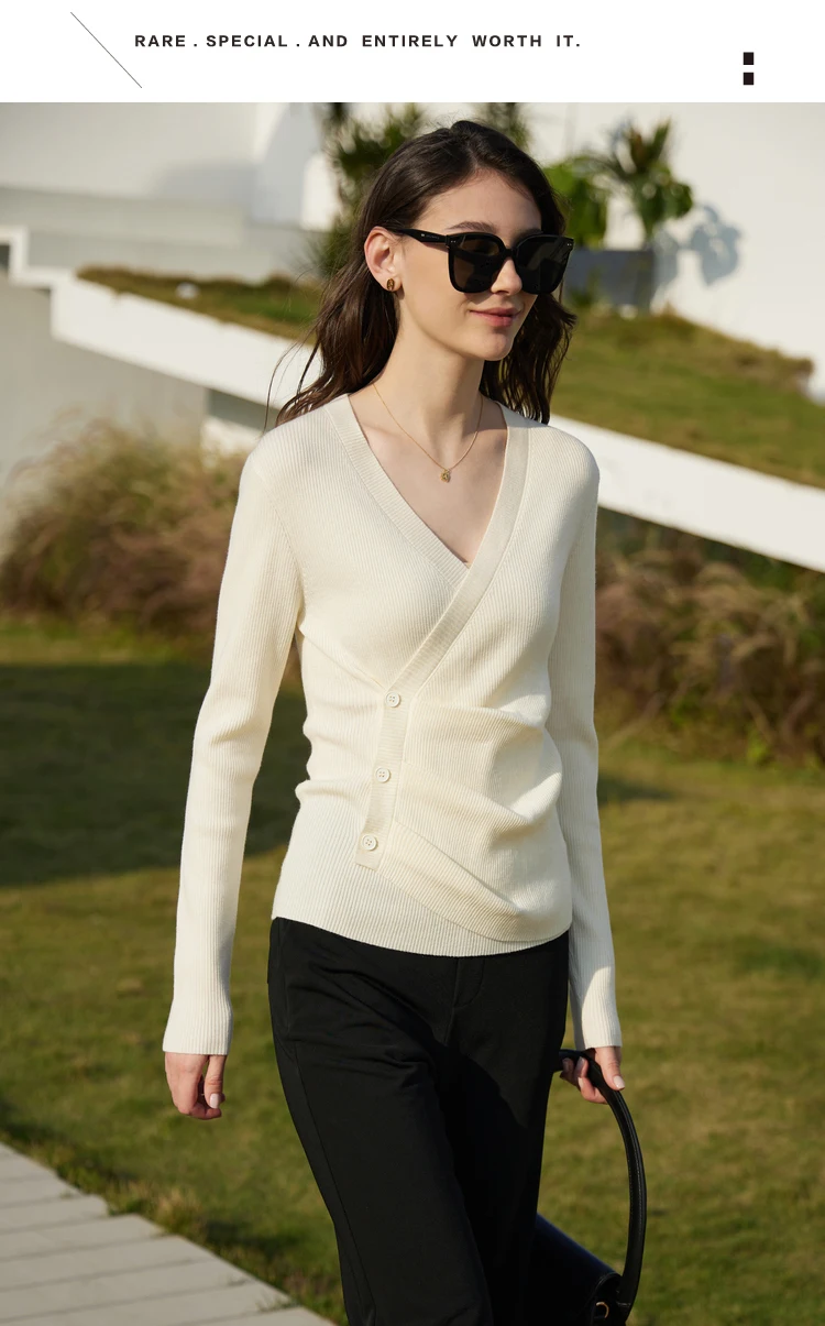 AMII Minimalism Women's Sweater 2026 Autumn New Office Lady Shirring Slim V-neck Knitted Tops Pullovers Womens Clothing 12321064