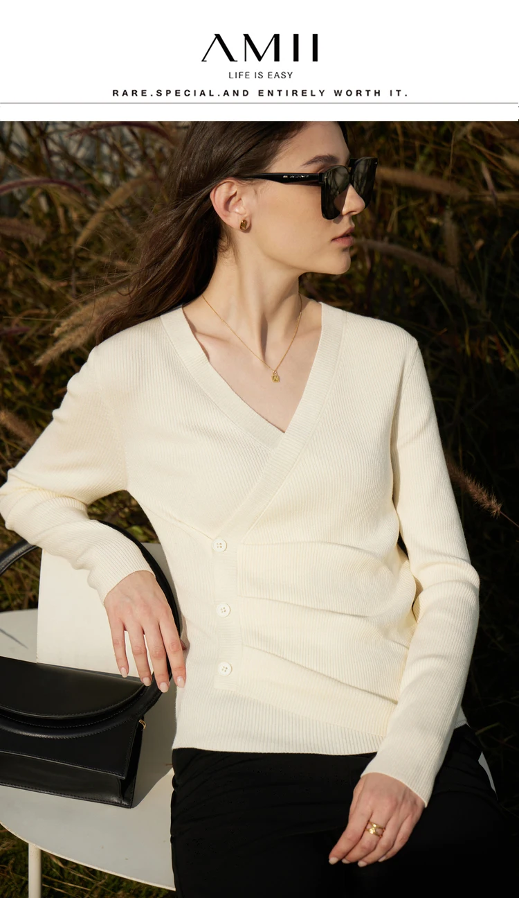 AMII Minimalism Women's Sweater 2026 Autumn New Office Lady Shirring Slim V-neck Knitted Tops Pullovers Womens Clothing 12321064