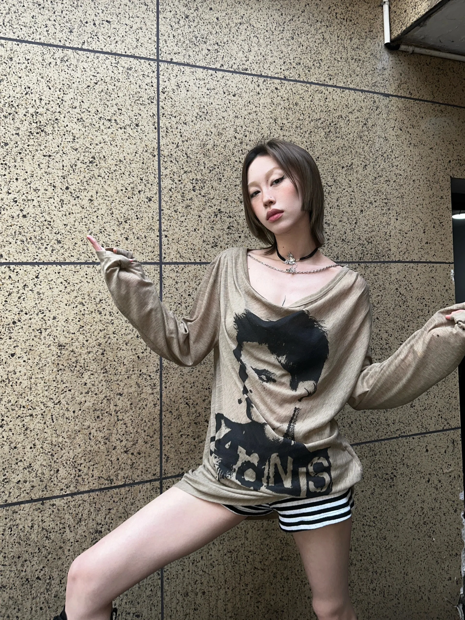 Karrram Japanese Y2k Graffiti Print Tops Trashy 2000s Oversized T-shirt High Street Grunge Lazy Style Streetwear American Retro