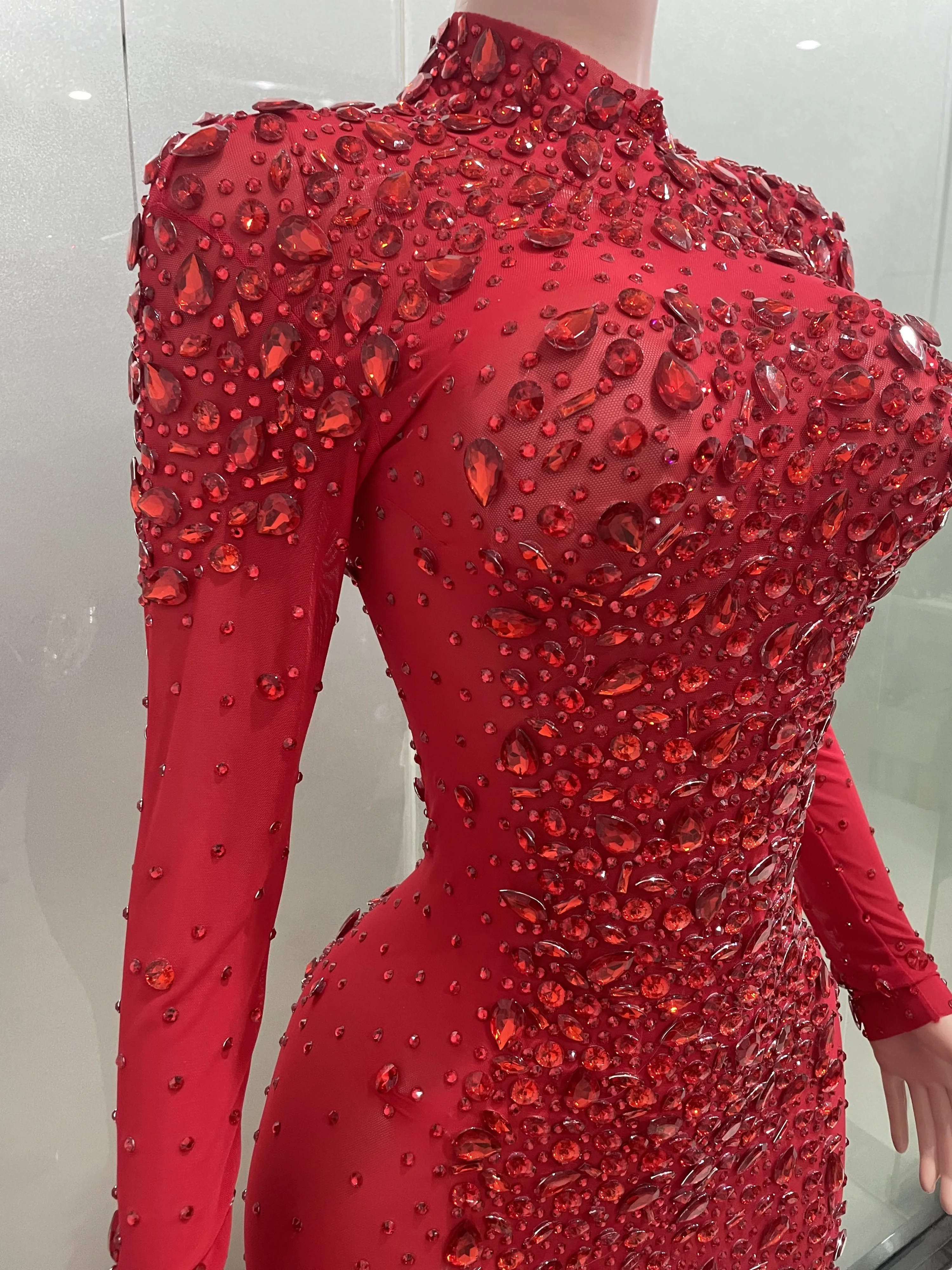 Luxury Sparkling Red Crystals Feathers Mermaid Long Sleeve Maxi Dress Women Formal Occasions Wedding Celebrate Party Prom Gown