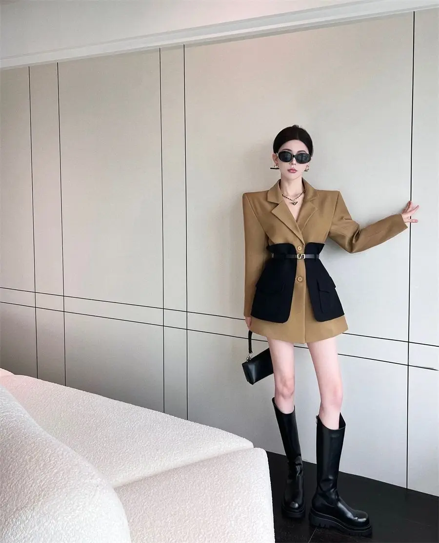 Original Design Blazer Women Fashion New Loose Spliced Pocket Korean Shrug Notched Single Breasted Blazer Mujer Femal with Belt
