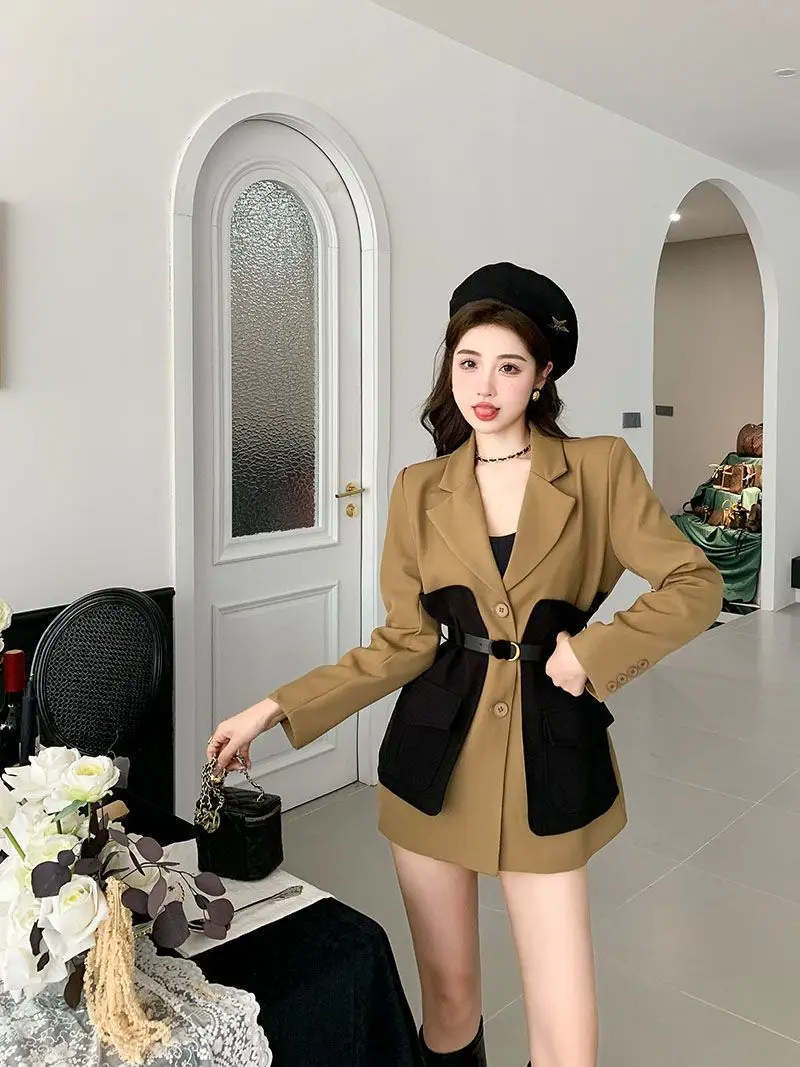 Original Design Blazer Women Fashion New Loose Spliced Pocket Korean Shrug Notched Single Breasted Blazer Mujer Femal with Belt