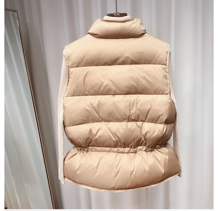 New Ultra Light Down Vest Women Short Vest Windproof Lightweight Warm Waistcoat Female White Duck Down Coat Sleeveless