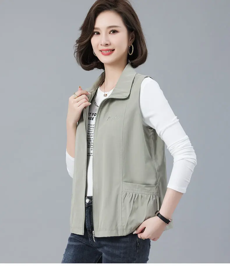 2026 Spring Autumn New Vest jacket Women's Loose Turn-down Collar Casual Sleeveless Coat Fashion Short Waistcoat Top Female