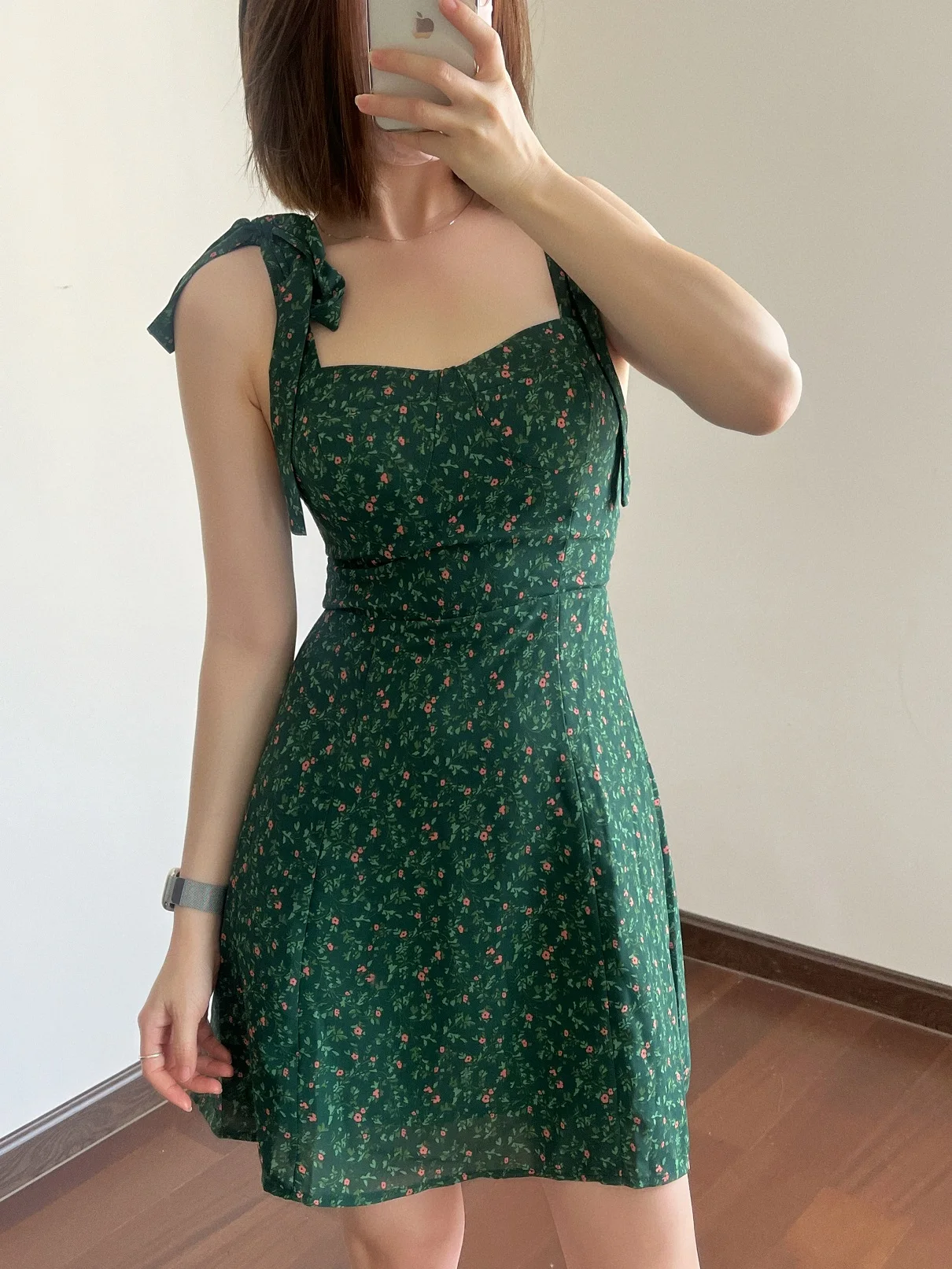 French Style Retro Dark Green Floral Dress Women 2024 Summer Sweetheart Neckline Cinching Waist Slim A-line Short Dress V1JD