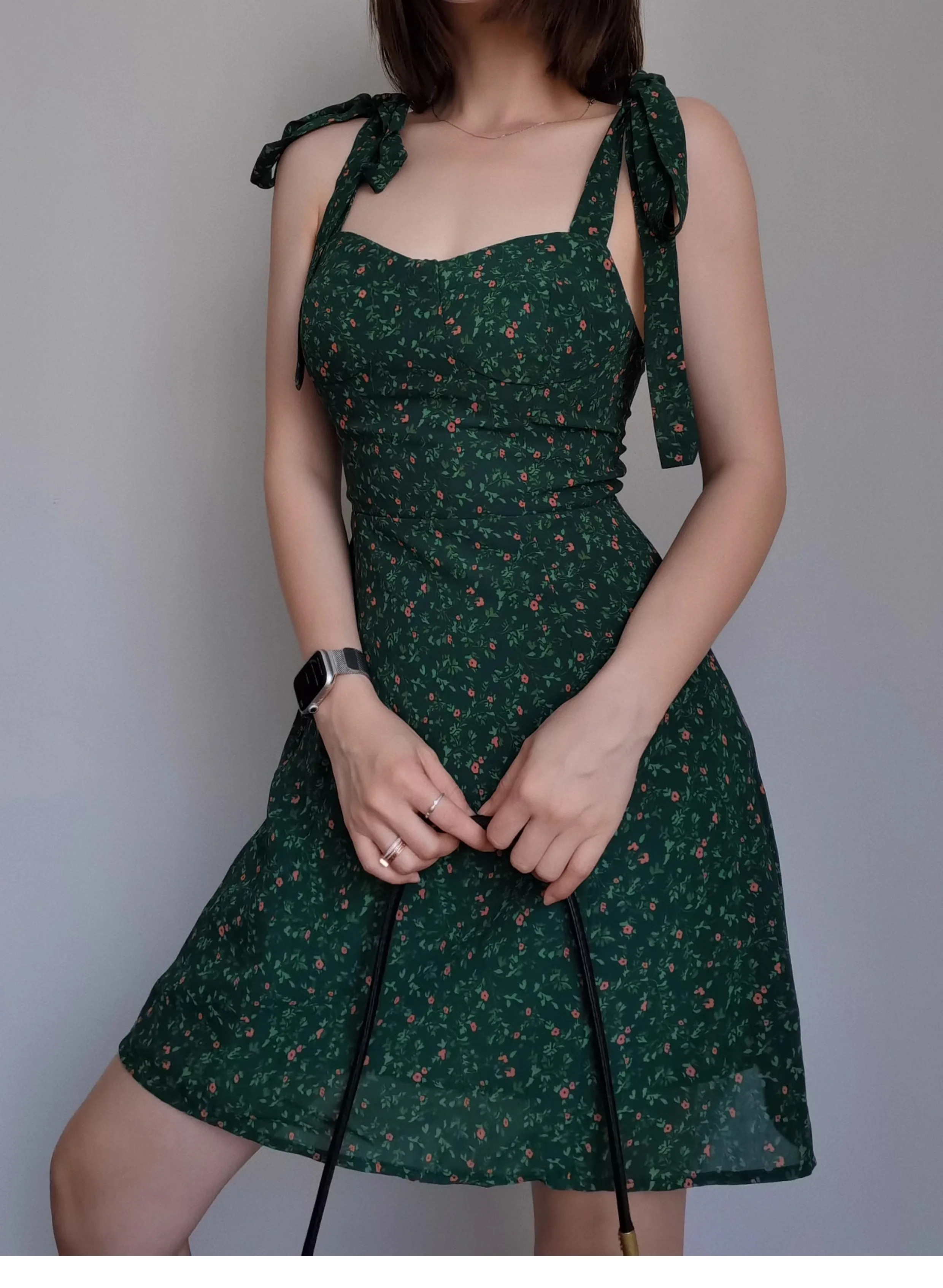 French Style Retro Dark Green Floral Dress Women 2024 Summer Sweetheart Neckline Cinching Waist Slim A-line Short Dress V1JD