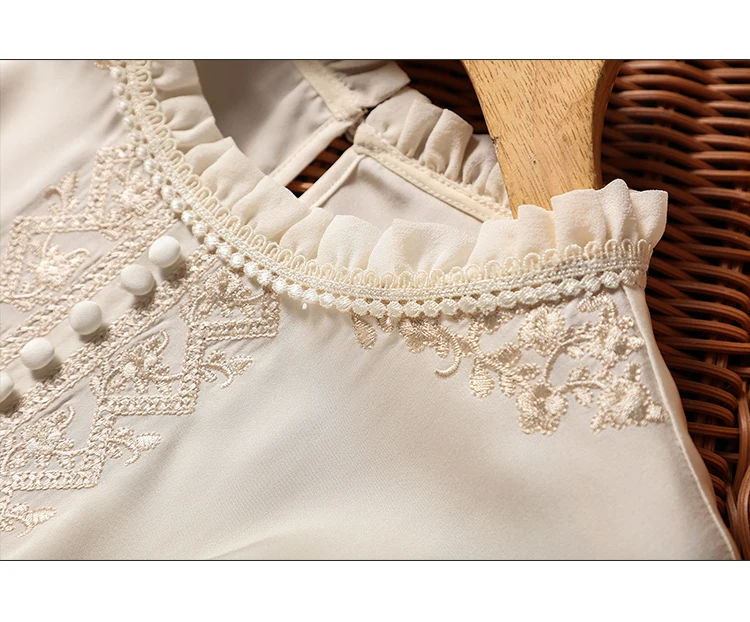 New Spring embroidery shirts for ladies Fashion chiffon sleeve Women's blouses blusa mujer