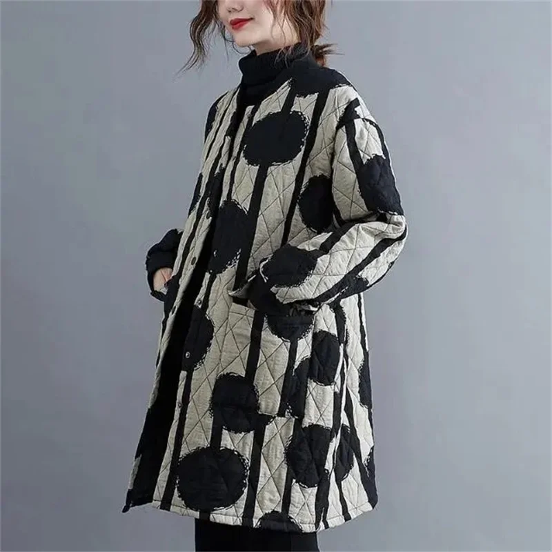 Ethnic Style Cotton Coat for Women in 2023 Winter New Loose Westernized Light Thin Cotton Jacket Artistic Retro Mid Length Coat
