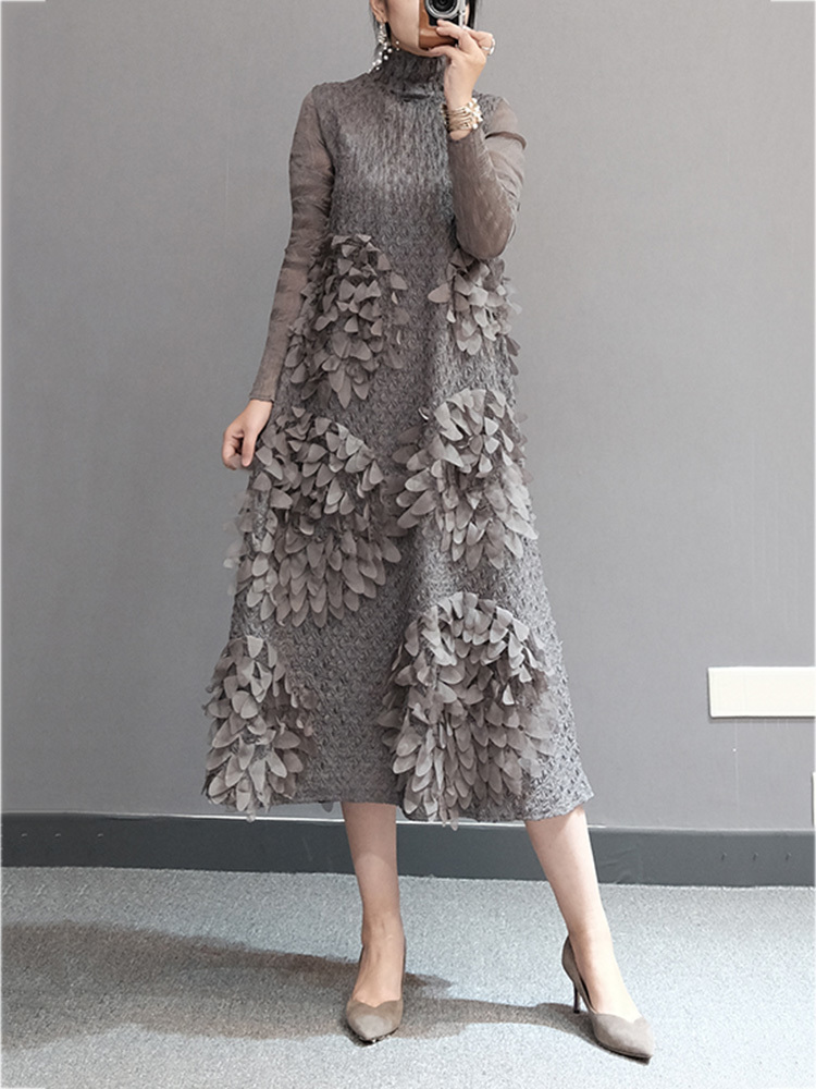 A Flower Of Dressed Folds For Long-sleeved Women In A Loose Corn Solid Color Ladies Fashion Clothes Summer 2025 Women Clothing