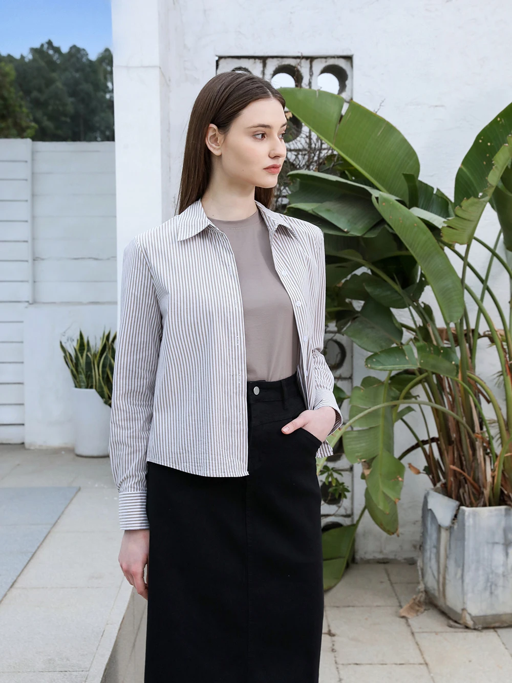 AP SS25 Women Sleeeveless Tee Solid