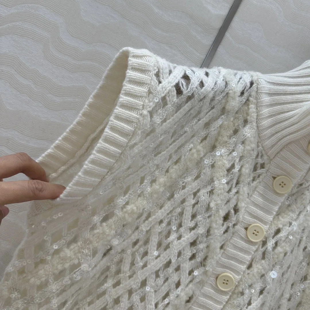 Ladies Autumn And Winter New High Quality Vest Cashmere Knitted Hollow Sequins Fashionable And Versatile