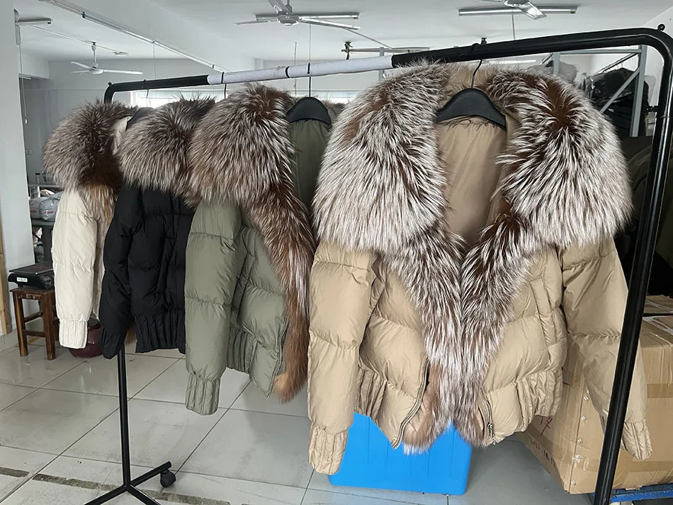 MAOMAOKONG 2026 Winter Women Warm White Duck Down Jacket Natural Real Fox Fur Collar Hood Puffer Coat Thick Luxury Outerwear