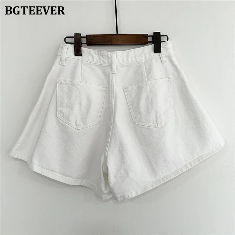 BGTEEVER Summer Loose Pockets Wide Leg Denim Shorts Women Casual High Waist Single Button Ladies Jeans Shorts