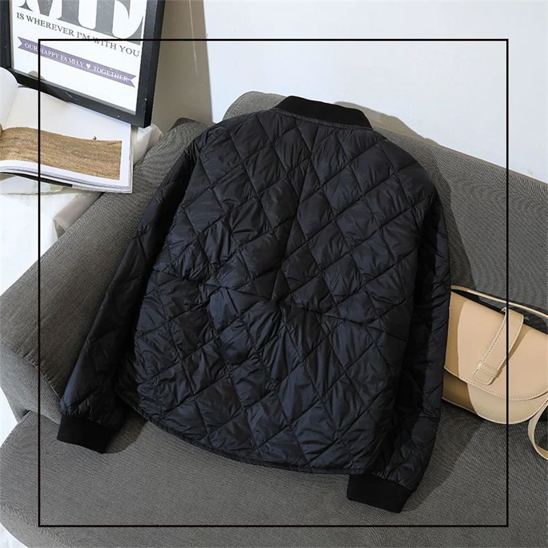 2025 New Lightweight Hooded Down Cotton Women Wear Fashion Short Coat Qulited Autumn Winter Cotton-Padded Jacket Female Black