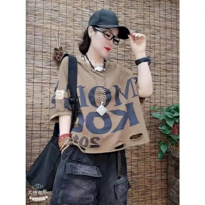 Women's T Shirt Literature And Art Retro T Shirt 2025 Summer New Loose Large Letters Hole Round Neck Short-sleeved T-shirt Women