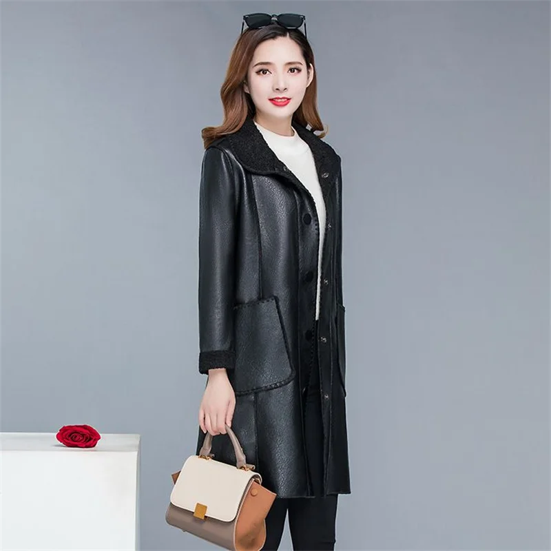 Leather Coat Women Mid length Mother Wear 2023 Autumn/Winter New Korean Version Versatile Loose Fit Velvet Windbreaker Fur Coat