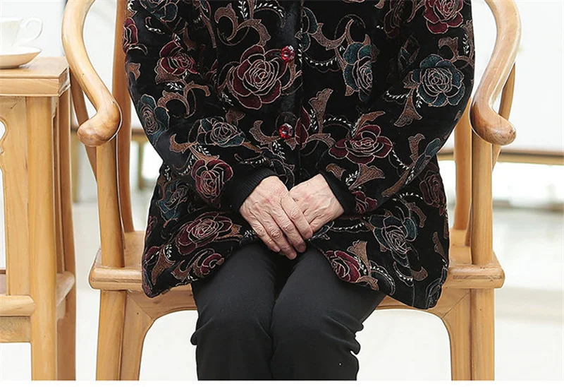 Women Cotton-Padded Coat Middle-Aged Elderly Mother Winter Clothes Women Parkas Velvet Thick Warm Quilted Jacket Outerwear 5XL