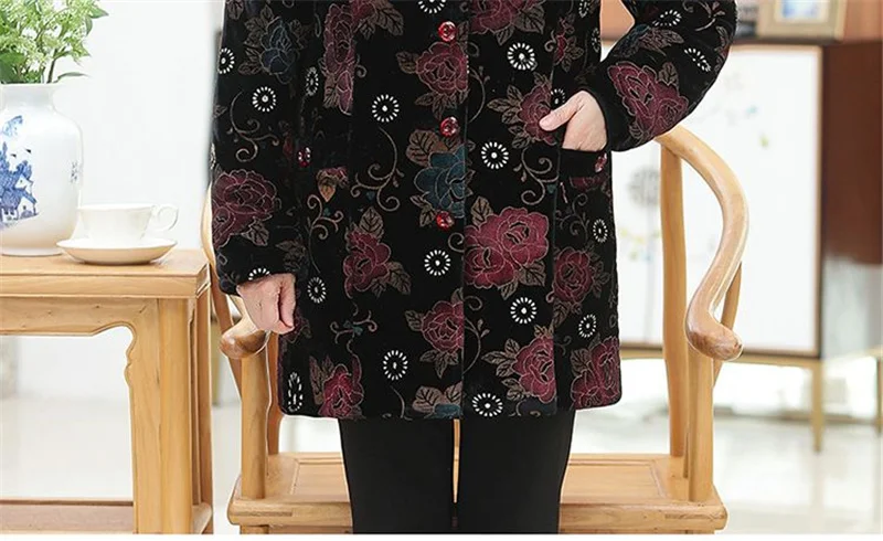 Women Cotton-Padded Coat Middle-Aged Elderly Mother Winter Clothes Women Parkas Velvet Thick Warm Quilted Jacket Outerwear 5XL
