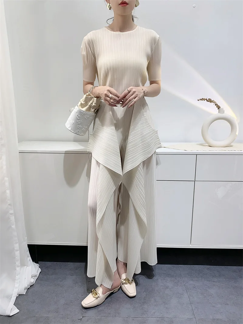 Miyake Pleated Pants Women's Wide Leg Pants Loose Design Fashion Niche Irregular Comfortable Casual 2025 Summer New Trousers