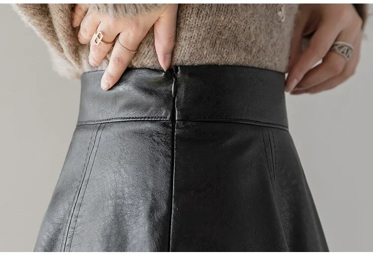 Autumn Fashion Women's Solid Color PU Pleated Skirts Winter Slim Fit High Waisted Unique Zippered Women Mini Leather Skirt