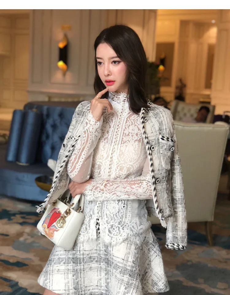 Blusas Mujer De Moda Slim Women Shirt Elegant Pearl Blouse Lady Long Sleeve Turtleneck Lace Shirts Autumn Korean Sexy Hollow Top