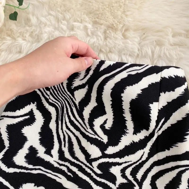 2025 Korean Zebra Print Midi Skirt Women Autumn New Female A-line High Waist Loose Skirts Vintage Mini Skirt