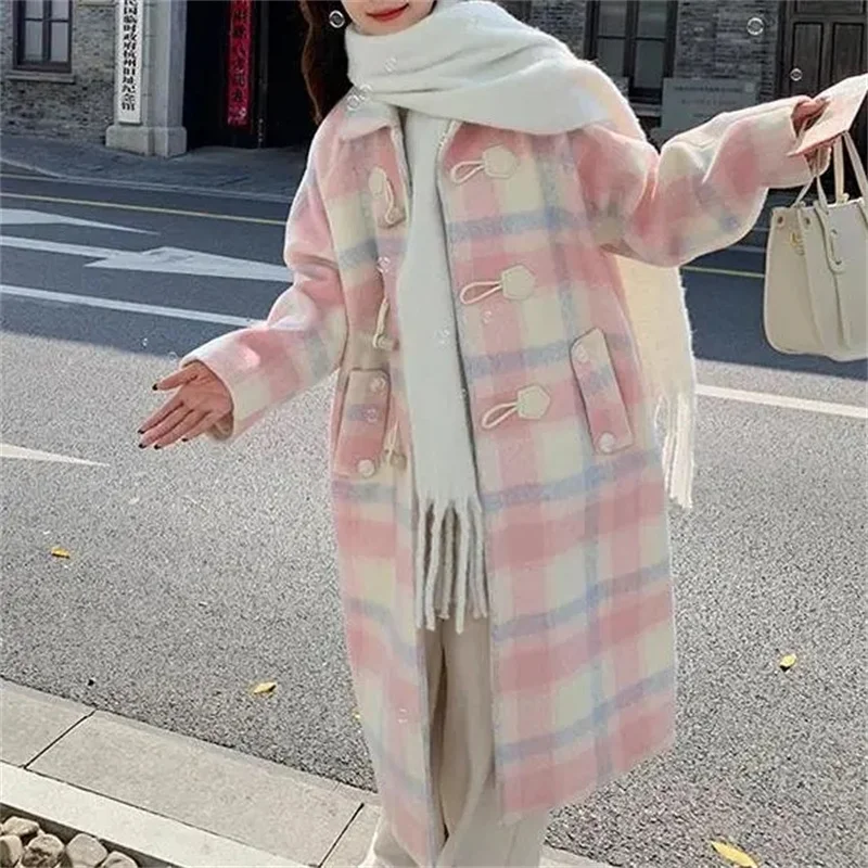2023 Autumn and Winter New Loose Pink Cowhorn Button Woolen Coat Women's New Fat Sister Sweet Little Man Woolen Coat Commuter V1