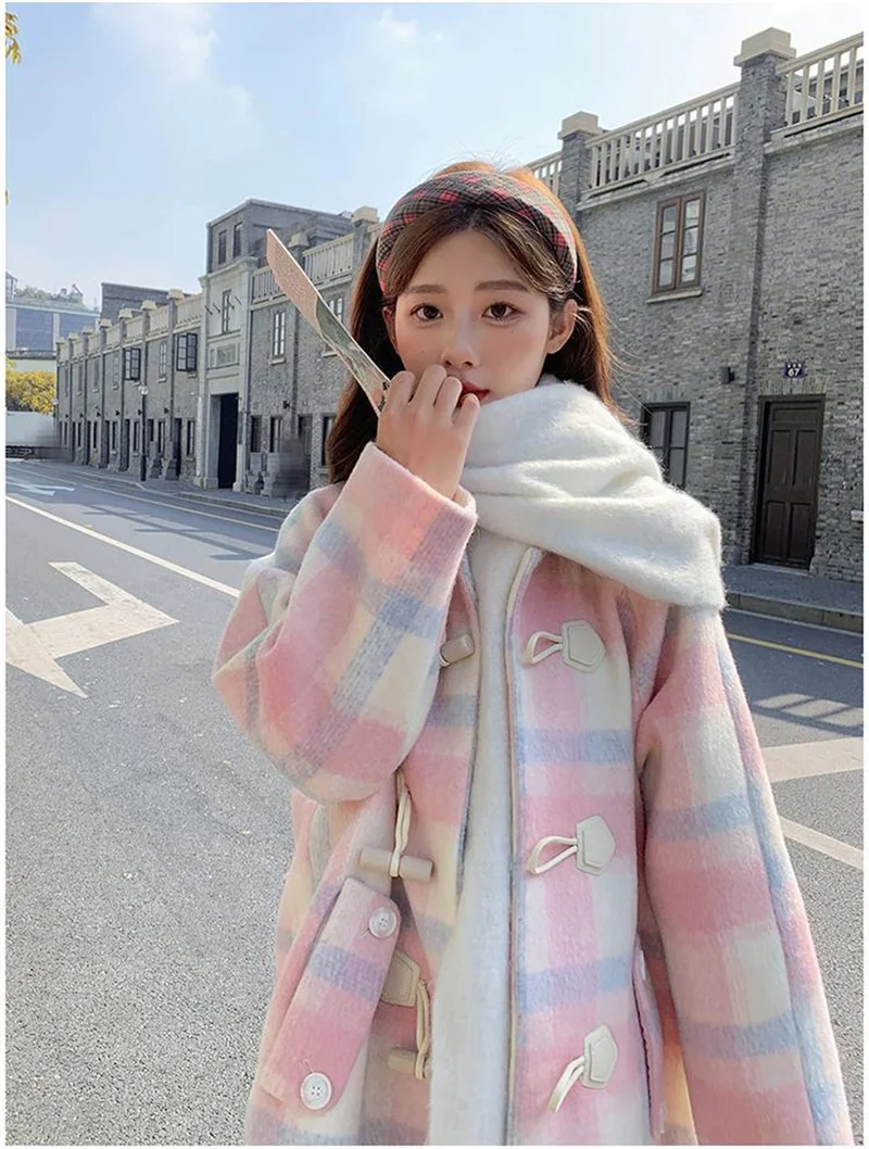 2023 Autumn and Winter New Loose Pink Cowhorn Button Woolen Coat Women's New Fat Sister Sweet Little Man Woolen Coat Commuter V1