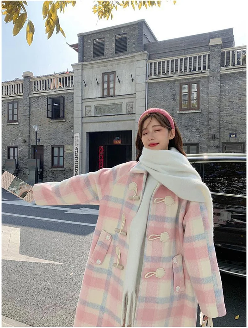 2023 Autumn and Winter New Loose Pink Cowhorn Button Woolen Coat Women's New Fat Sister Sweet Little Man Woolen Coat Commuter V1