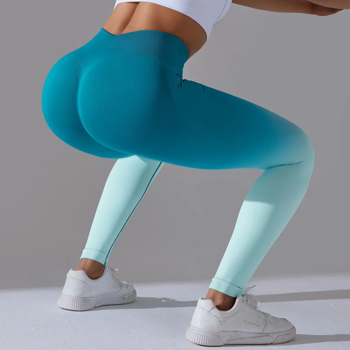 New Women Seamless Legging Gradient Color Scrunch Elastic Gym Leggins Outdoor Sports Training Workout Yoga Pants Nylon