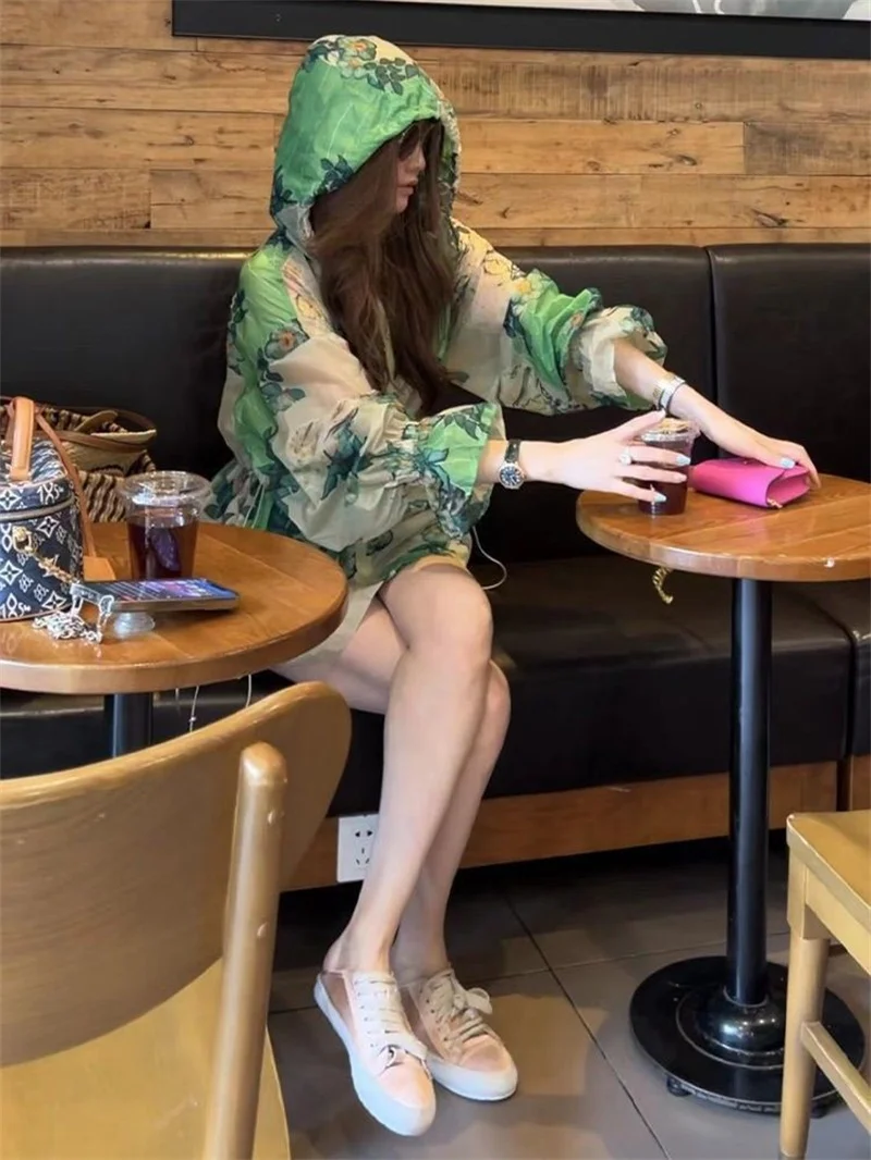 Summer Casual Hooded Sun Protection Clothes For Women's Korean Loose Fitting Floral Ice Silk Cardigan Fashion Top Jacket Thin