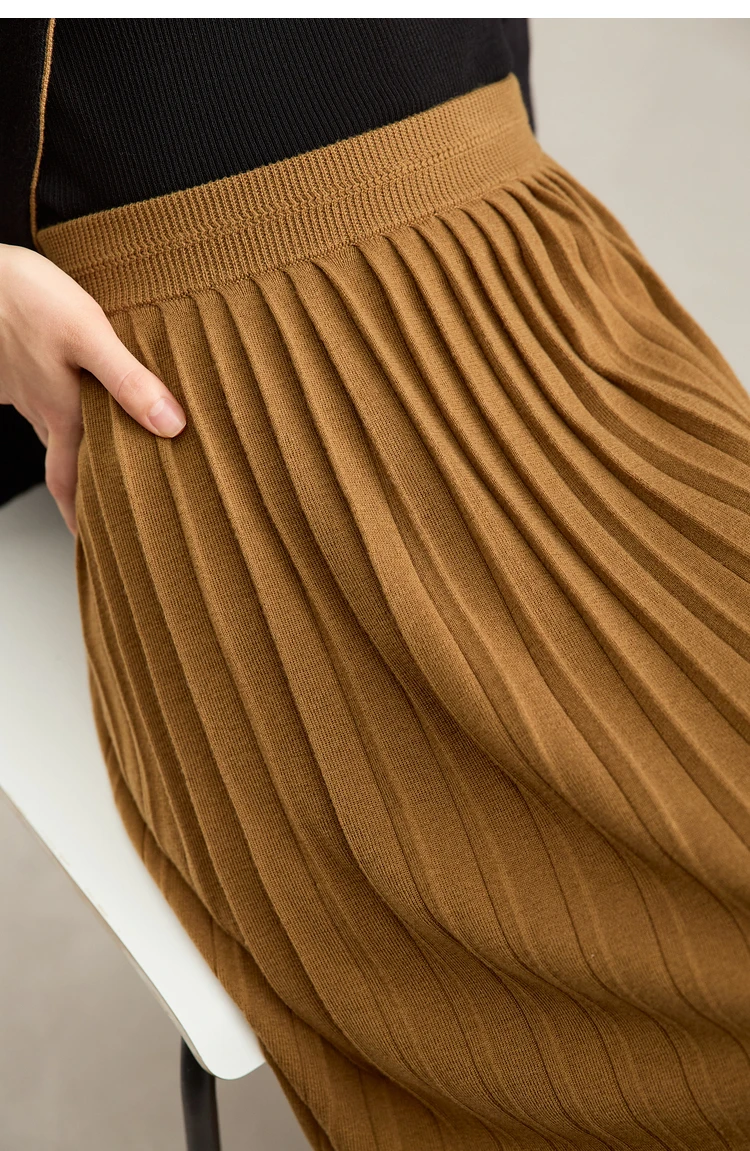 AMII Minimalist 2024 Pleated Skirt for Women Clothing Autumn New Loose Elastic Waist Knitted Ankle-length A-line Skirts 12323091