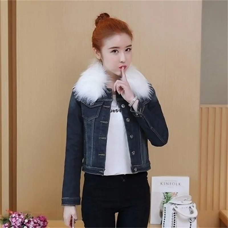 2023 Autumn Winter Fleece Denim Jacket Women Big Fur Collar Short Coat Thicken Velvet Liner Warm Tops Lady Jean Coat Outerwear