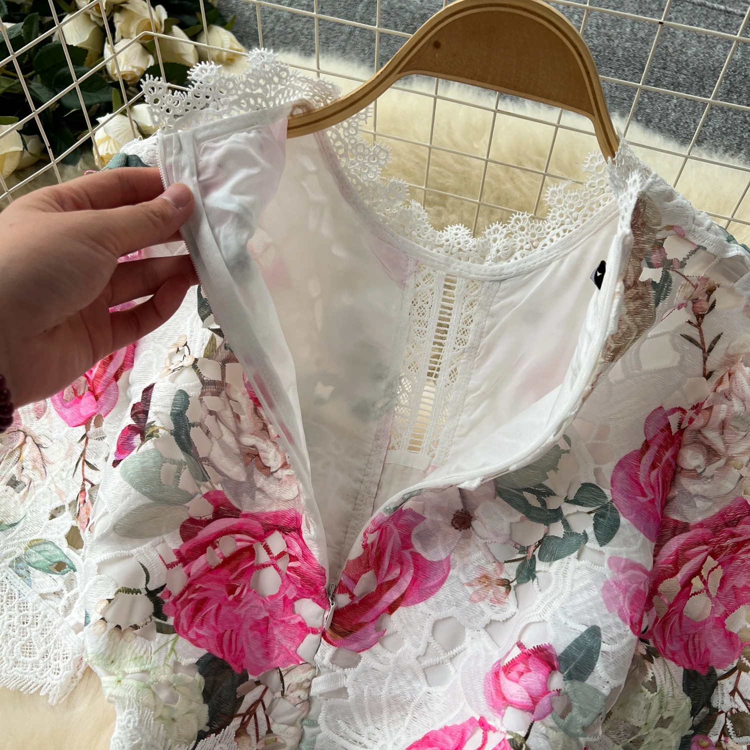 Runway Summer Flower Embroidery Crochet Lace Evening Prom Holiday Dress Women Short Sleeve Lace Patchwork Midi Vestidos 6949